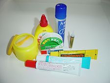 AdhesivesForHouseUse001.jpg